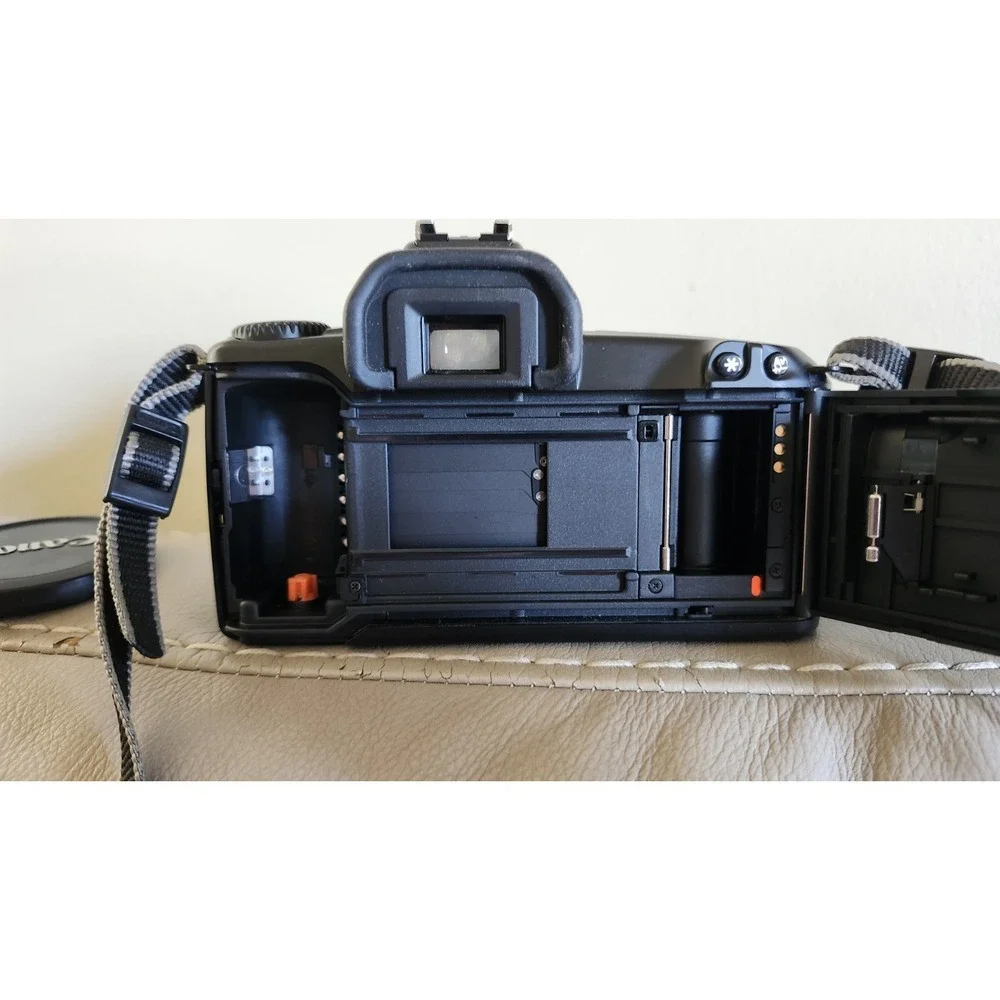 Canon EOS Rebel X 35mm Film Camera W/ Sigma 28-80 Lens & Speedlite 200E And Bag. - Picture 13 of 16